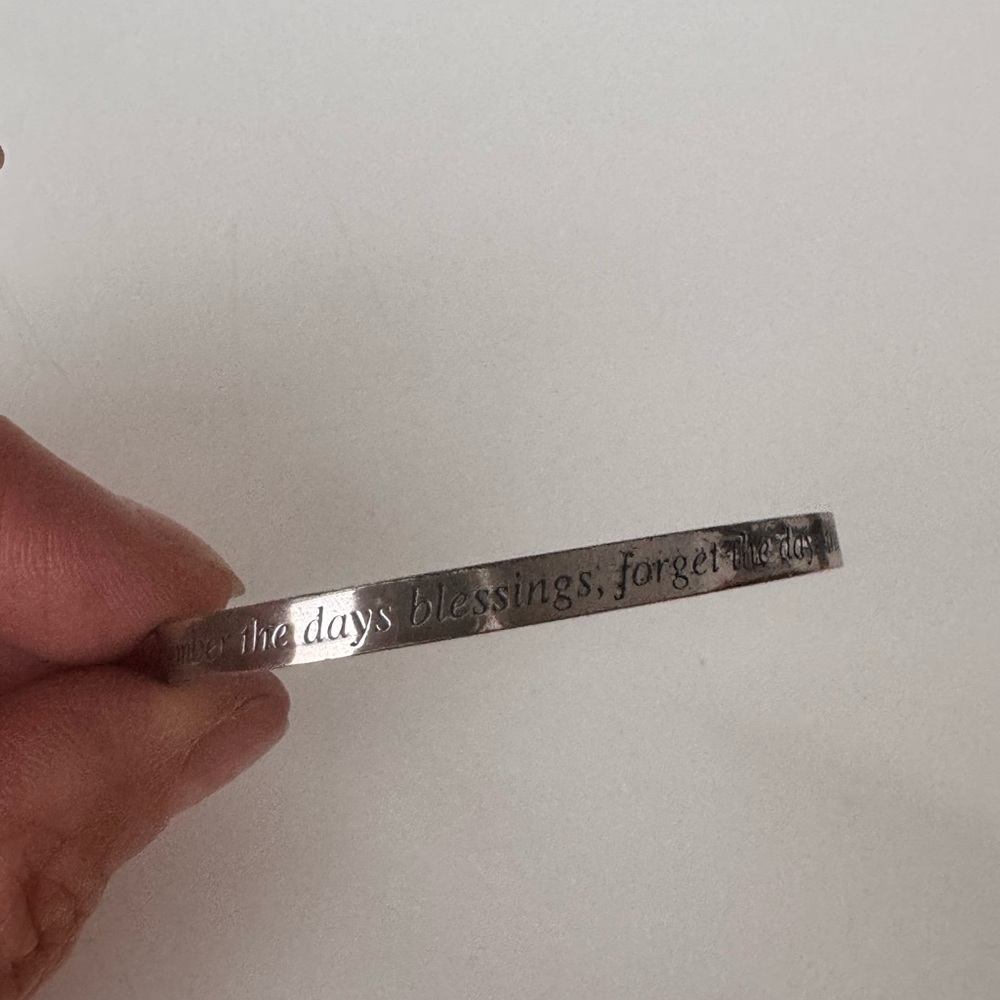Silver Engraved Bracelet “Remember the days blessings, forget the days… 6.43 gr
